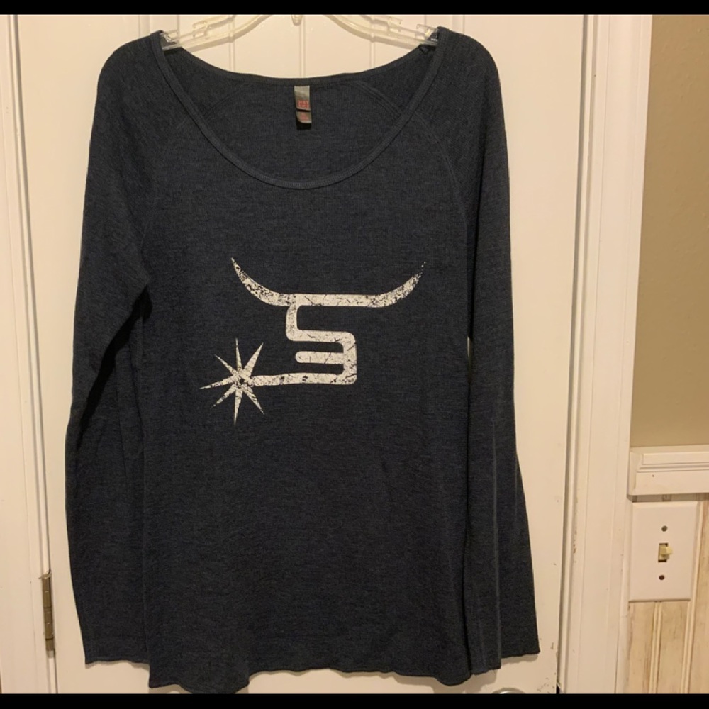 Cowgirl western Henley top; Spin ‘Em brand